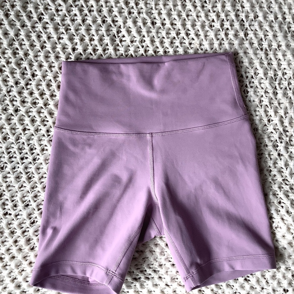 LULULEMON Align Size 4 Shorts